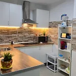 Strelitzia House * 라스팔마스