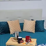 Strelitzia House 아파트